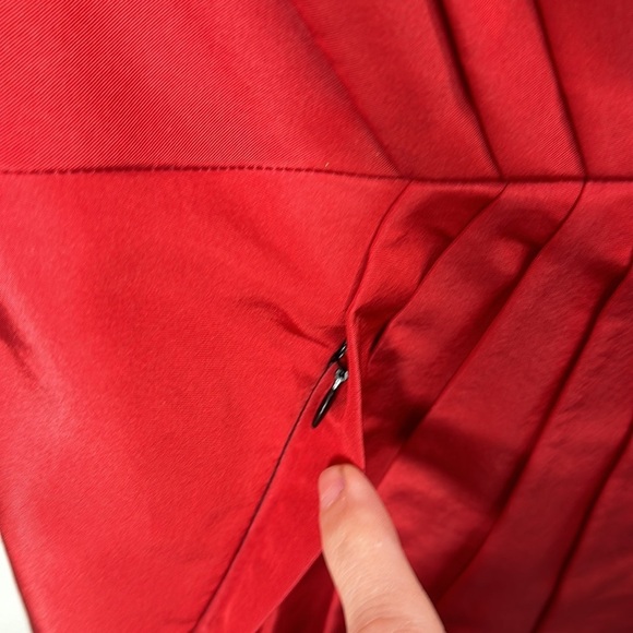 Andrew GN Red full zip long jacket size 42. - Picture 5 of 13